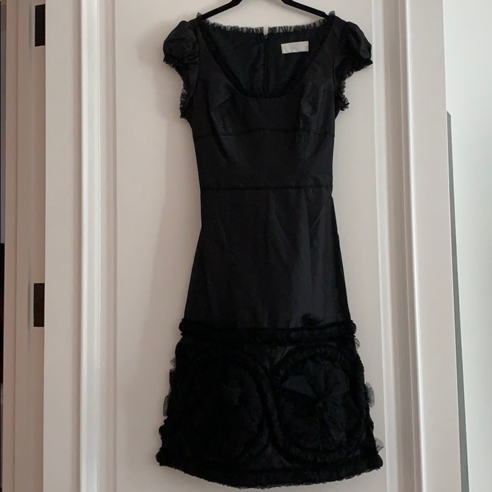 Badgley Mischka s/s black dress with ruffle trim